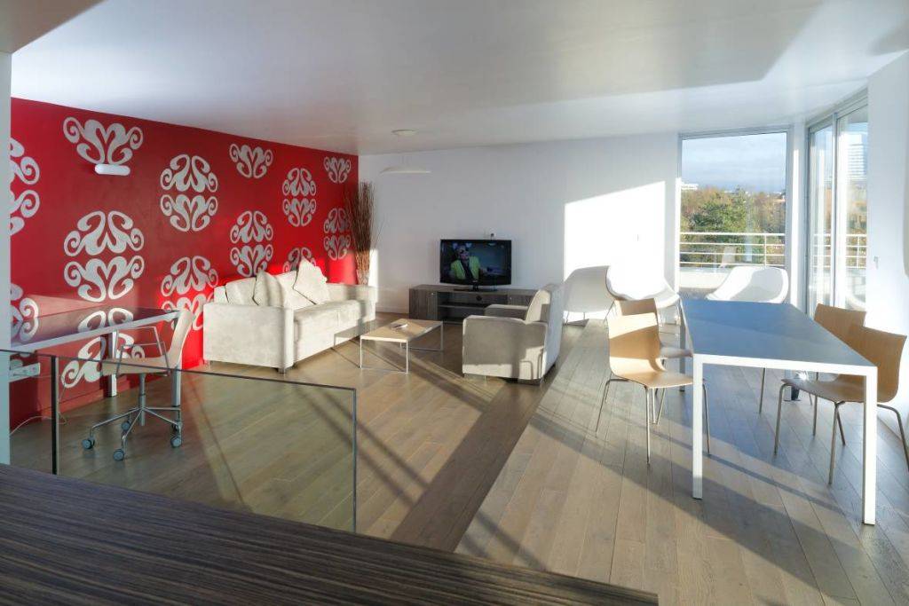 Rooftop apartment in Cergy with terrace – UBK-862080