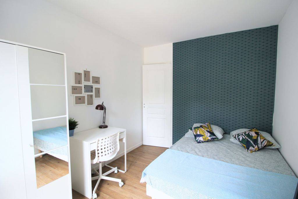 Cosy and luminous bedroom – 10m² – CL29 – UBK-212809