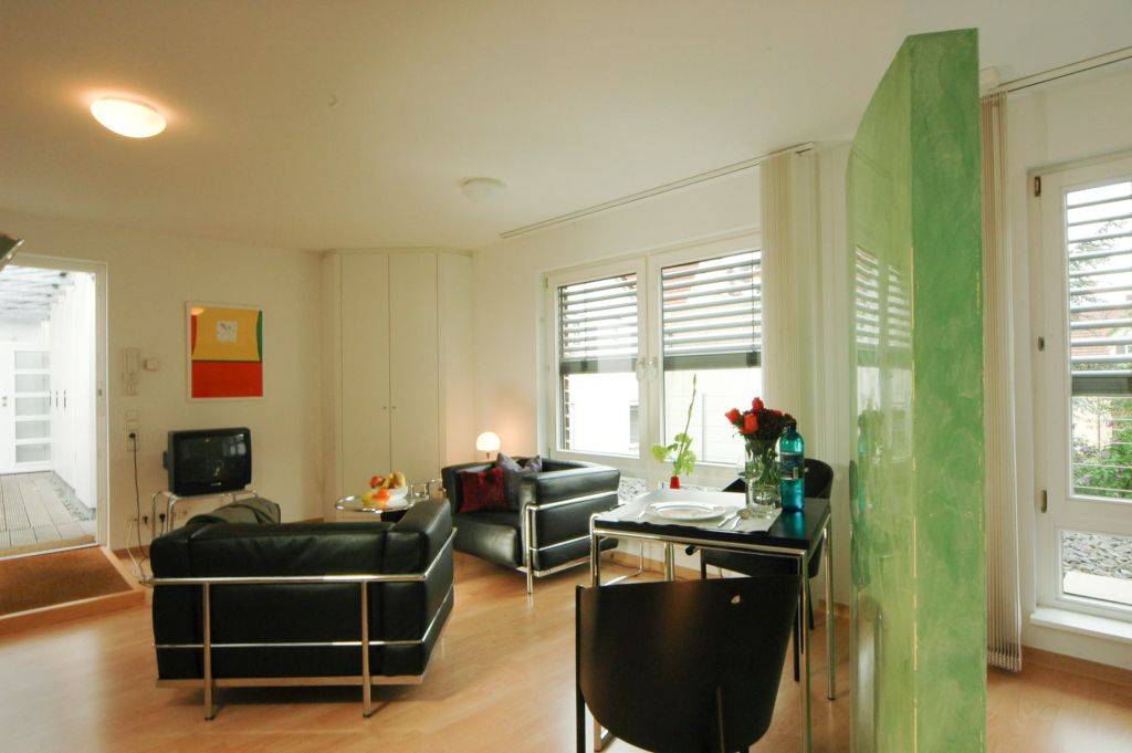 Chic apartment in the center of Esslingen – UBK-103464