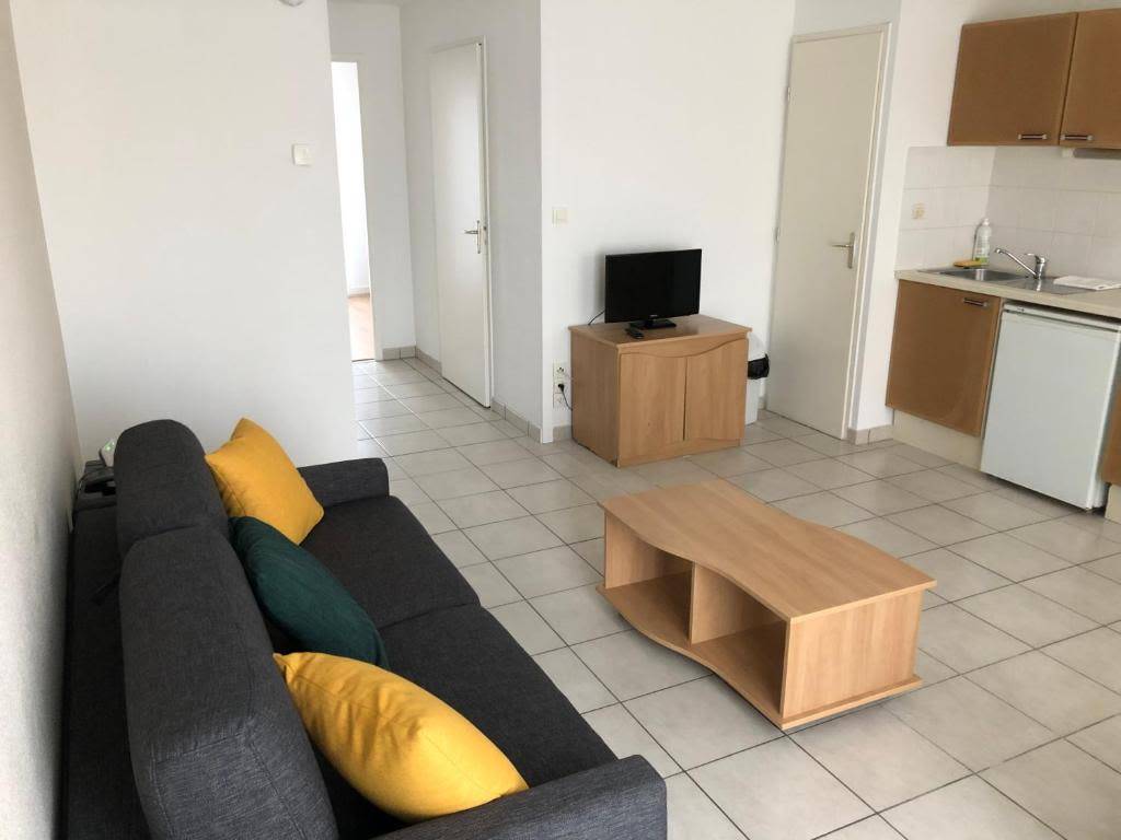 Apartment for 2 people near Lyon – UBK-608235