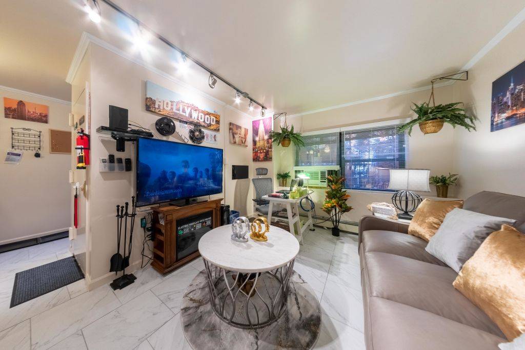 Large 2 bedroom apartment 30 min from Manhattan – UBK-594076