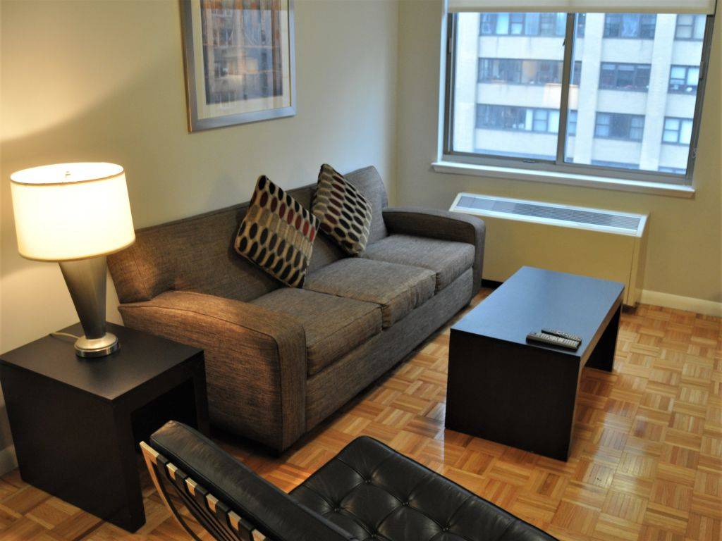 One-Bedroom Apartment in Murray Hill – UBK-229488